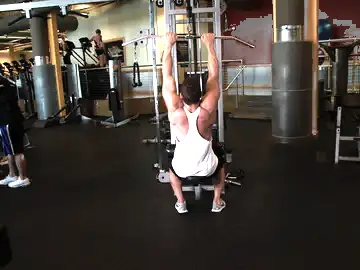 Close-Grip Front Lat Pulldown
