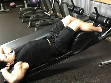 Correct form for the Decline Crunch