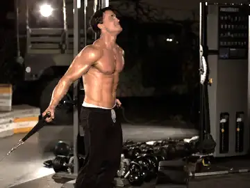 Correct form for the Low Cable Crossover